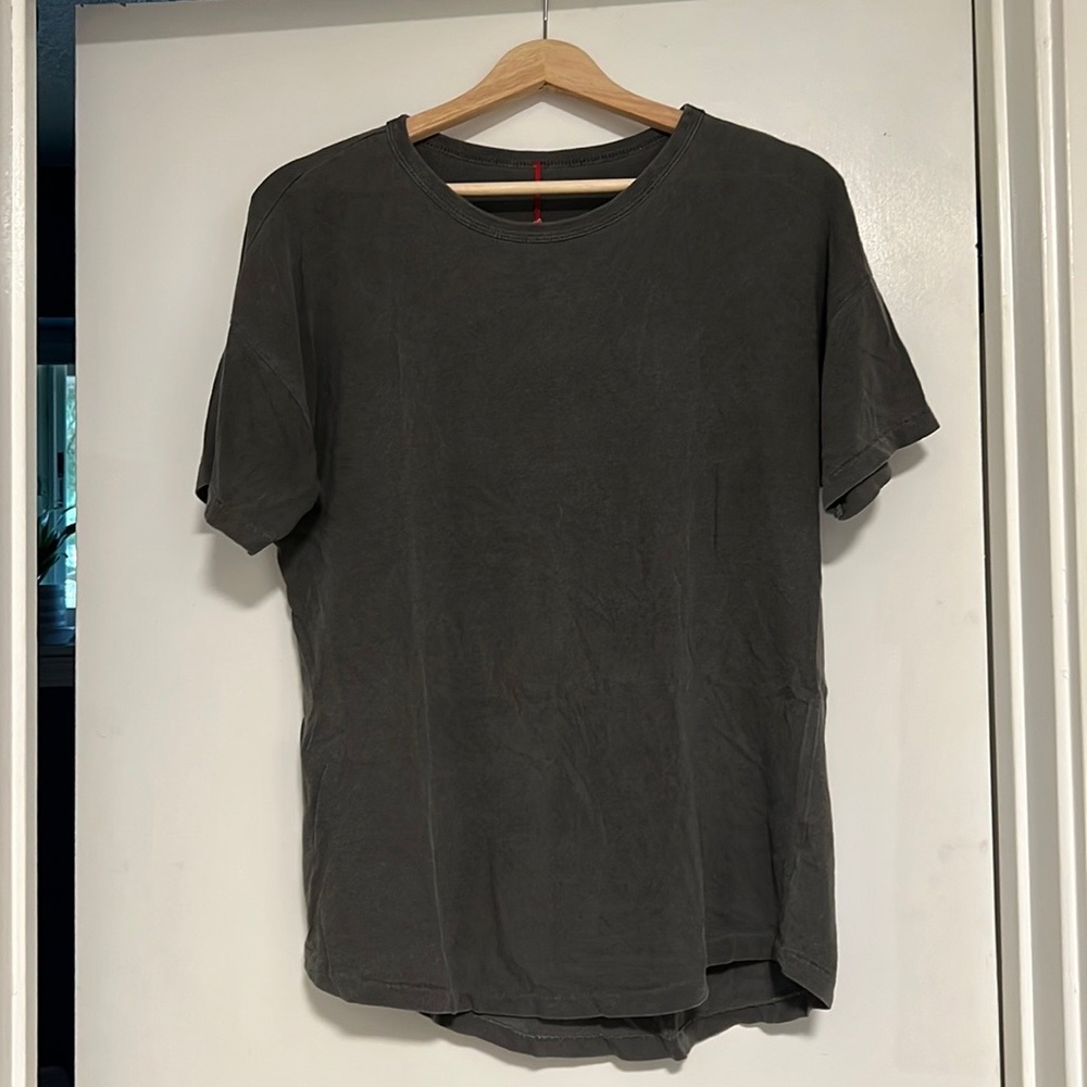 Le Bon Shoppe tee